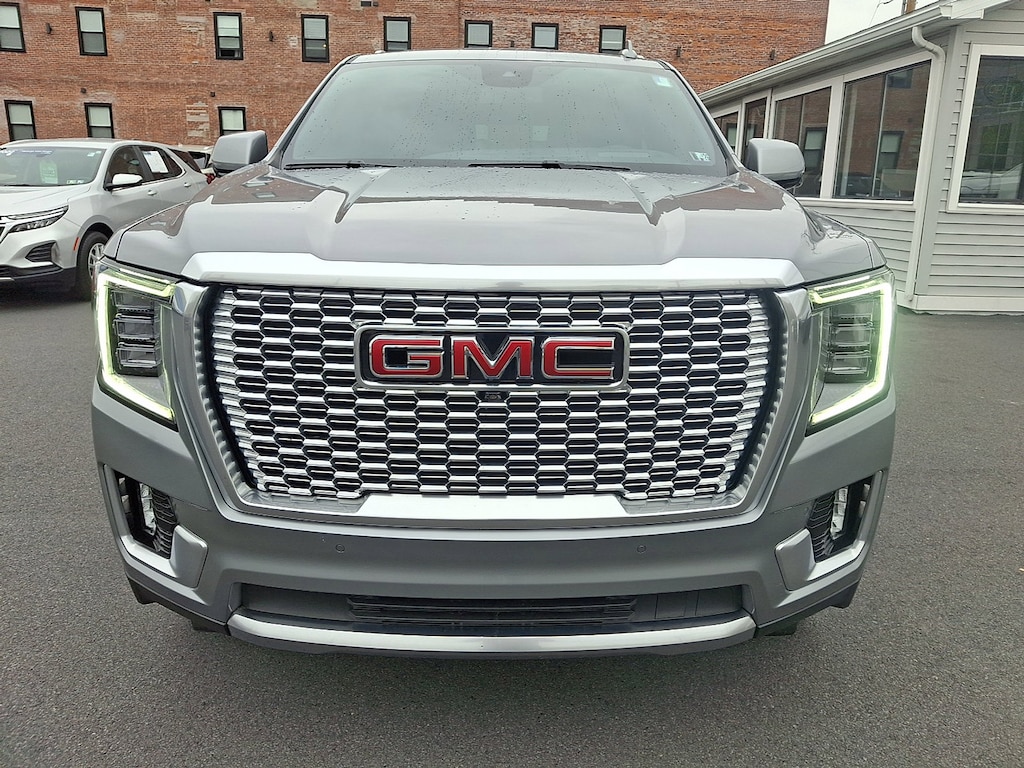 Used 2024 GMC Yukon XL Denali Sport Utility