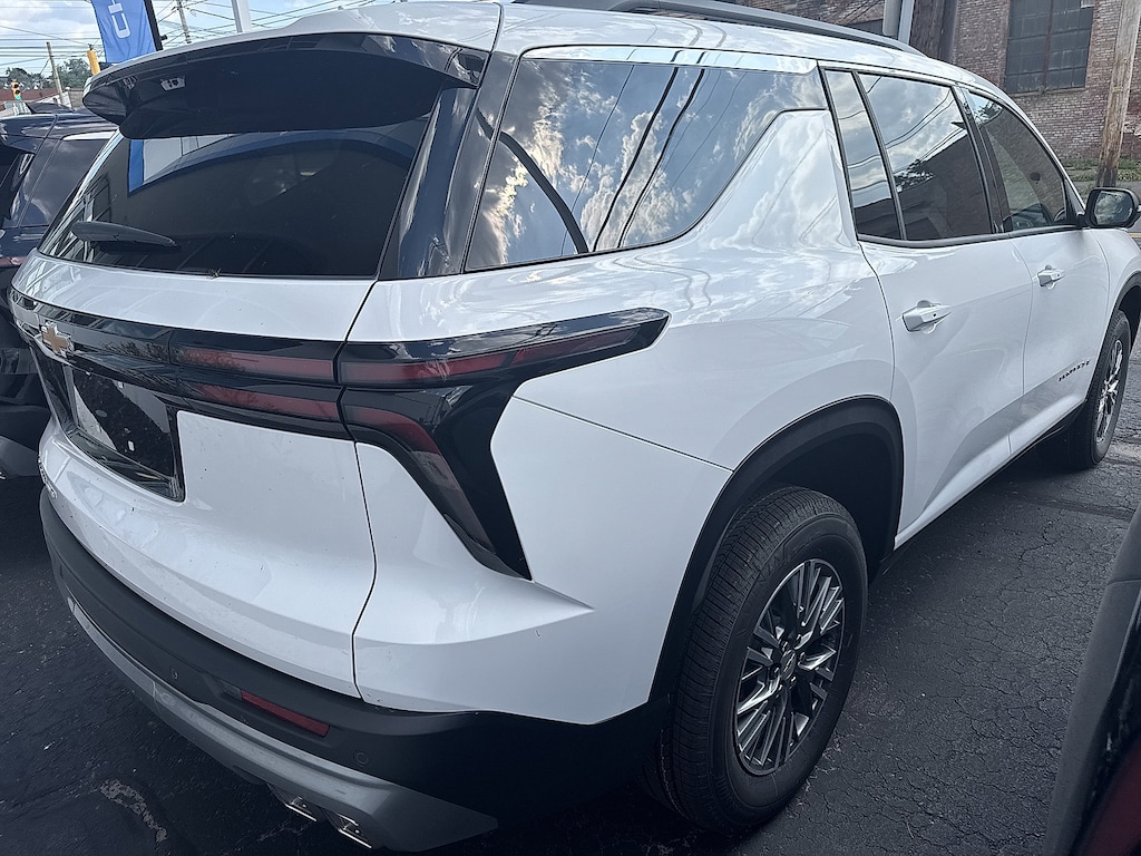 New 2026 Chevrolet Traverse AWD LT SUV