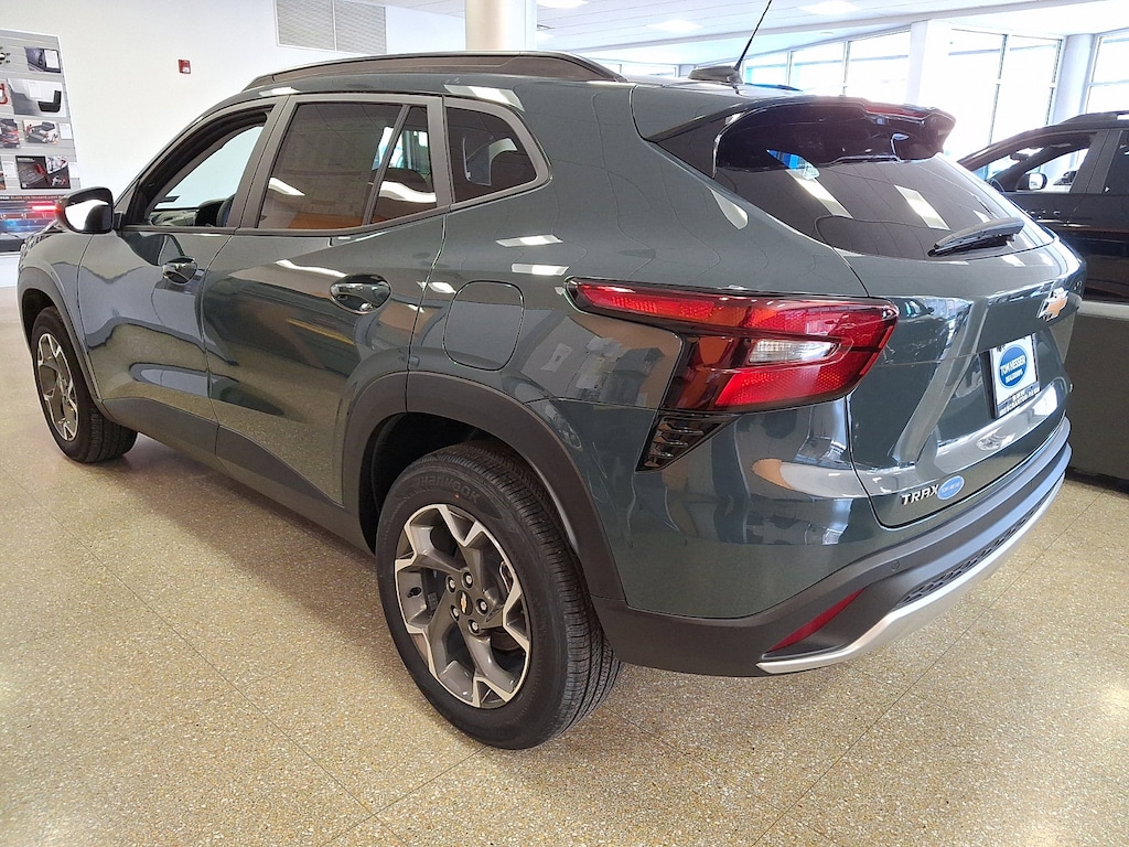 New 2026 Chevrolet Trax LT SUV