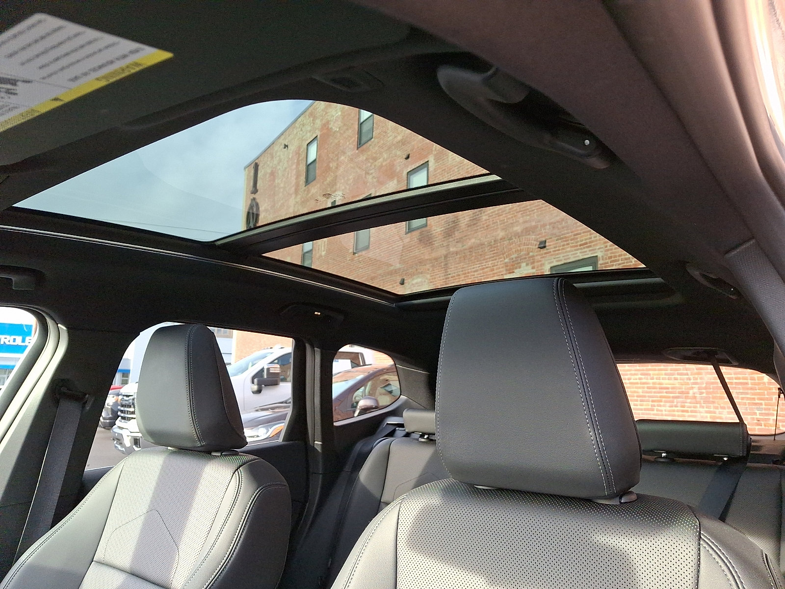 2025 BMW X1 28i - Photo 14