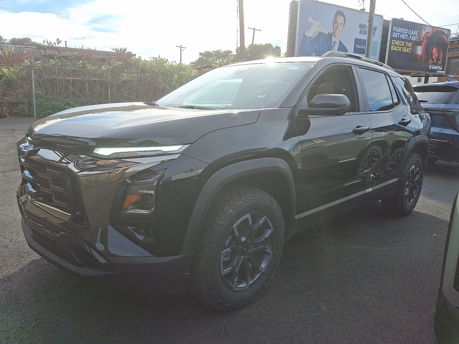 2026 Chevrolet Equinox ACTIV photo 2