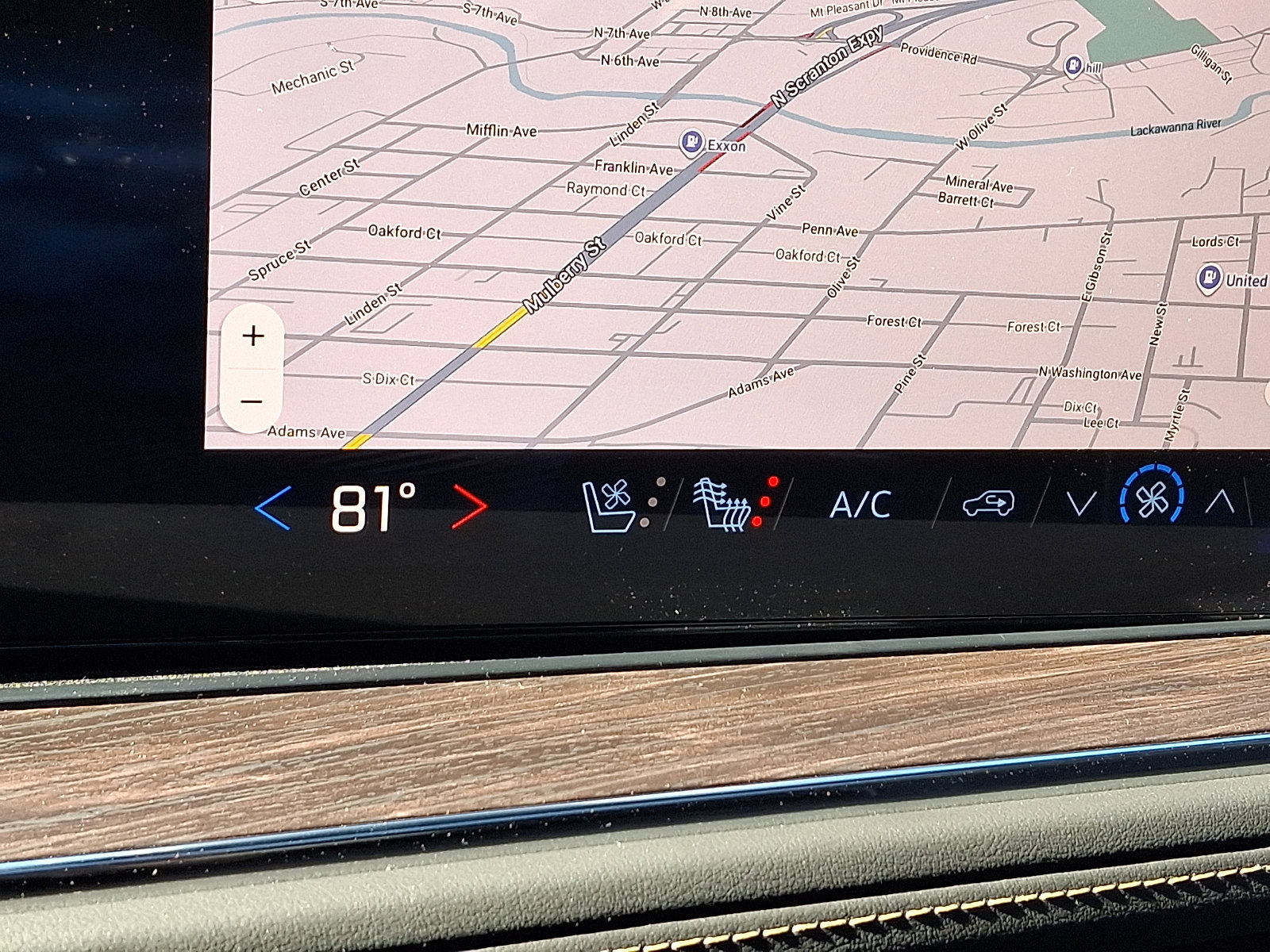 2026 Chevrolet Tahoe Premier - Photo 19