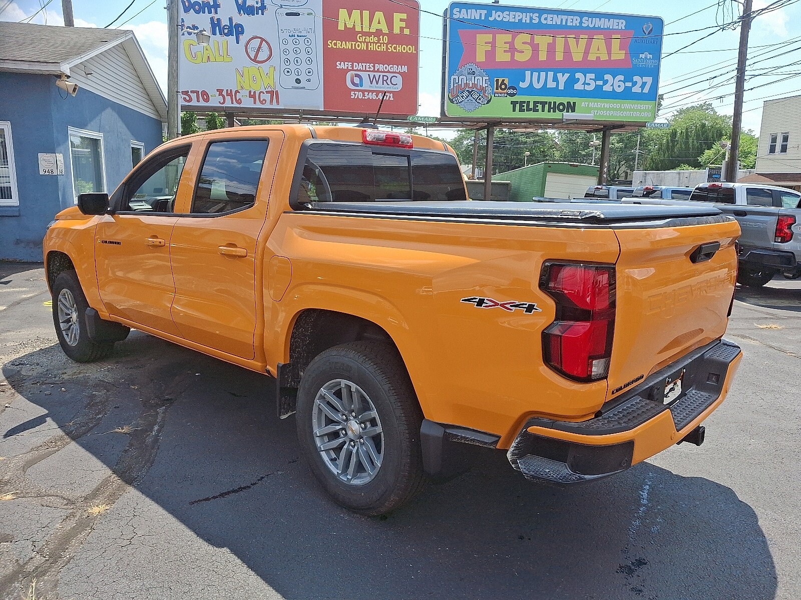 2025 Chevrolet Colorado Work Truck LT photo 3