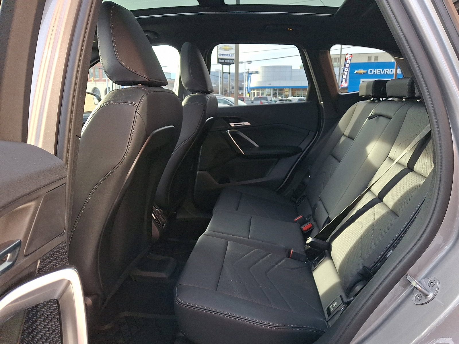 2025 BMW X1 28i - Photo 10