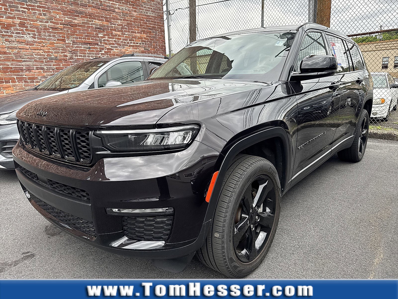 2023 Jeep Grand Cherokee L Limited 4x4's photo