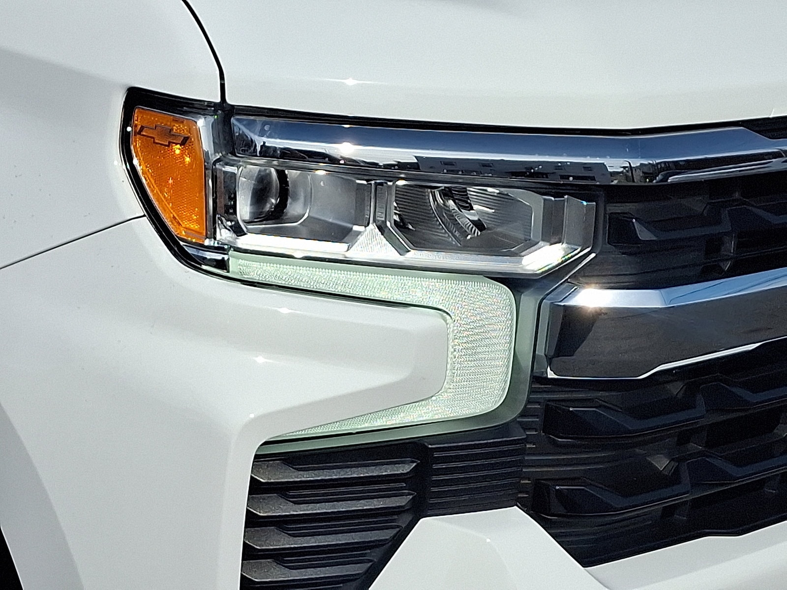 2023 Chevrolet Silverado 1500 LT - Photo 9