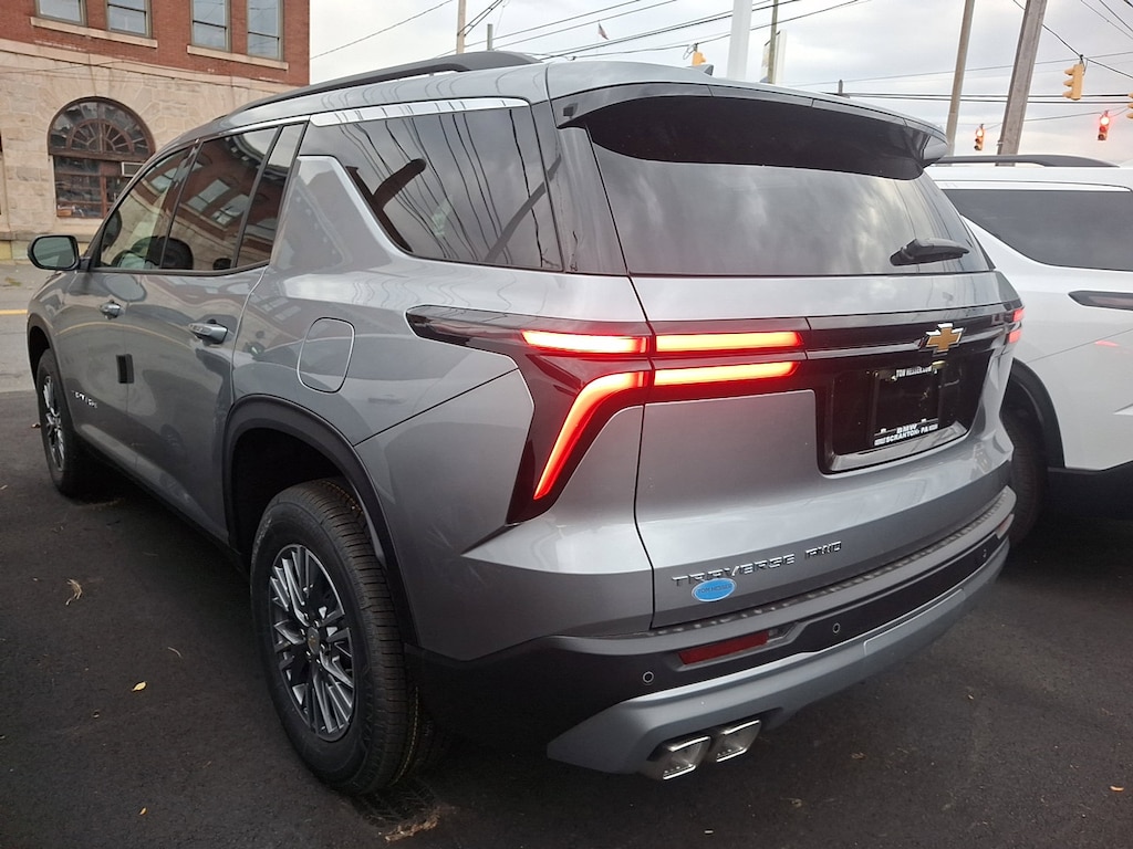 New 2026 Chevrolet Traverse AWD LT SUV