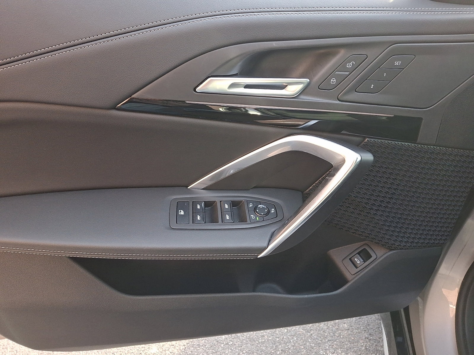 2025 BMW X1 28i - Photo 12