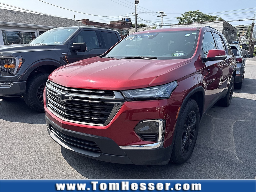 Used 2023 Chevrolet Traverse LT Cloth Sport Utility