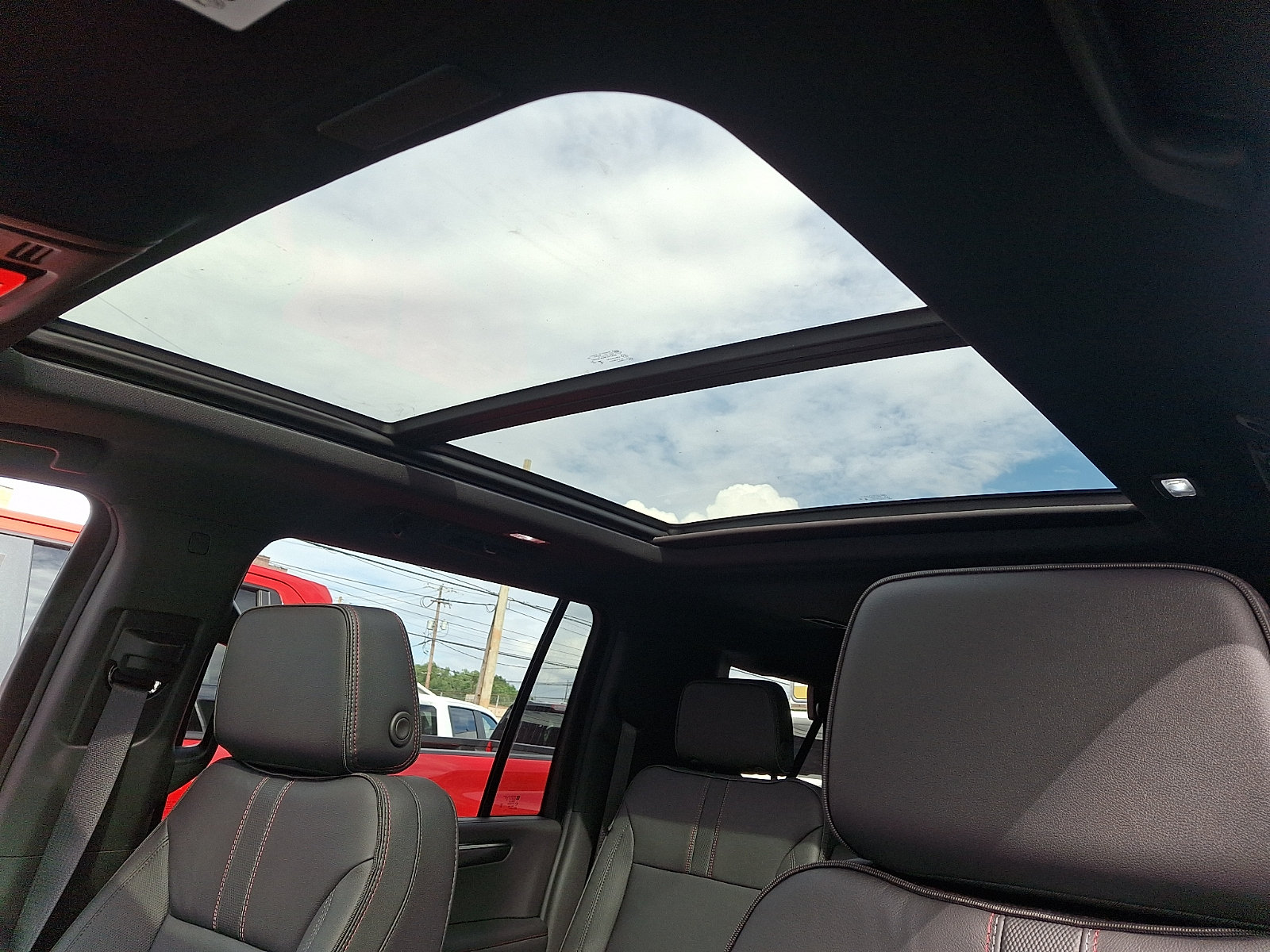 2026 Chevrolet Suburban RST - Photo 11