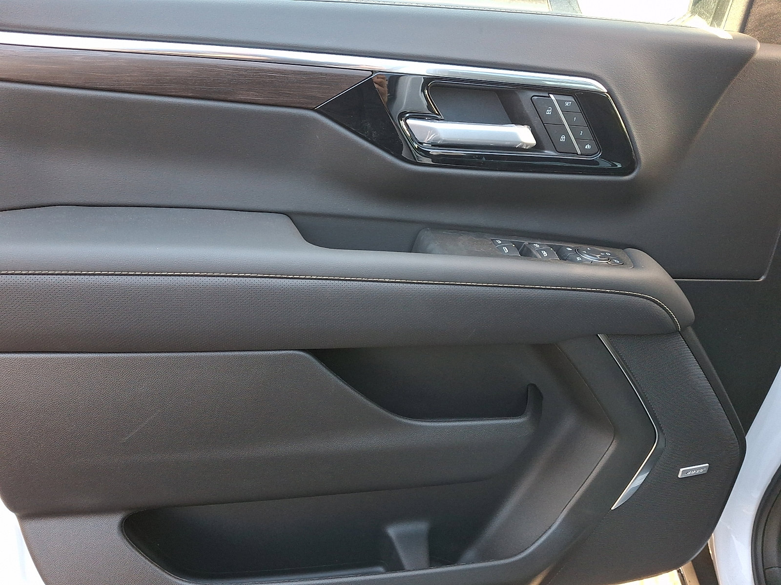 2026 Chevrolet Tahoe Premier - Photo 7