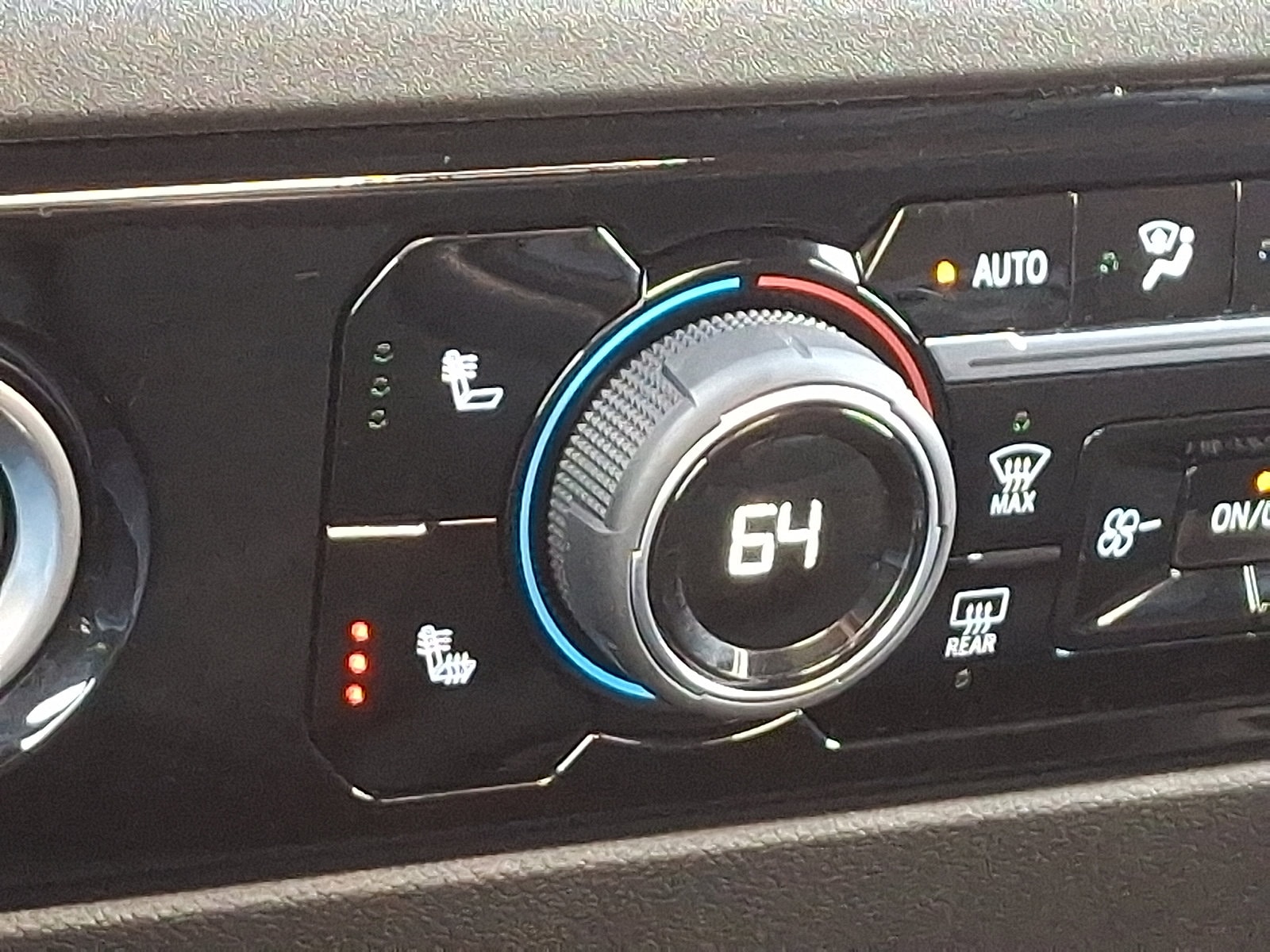 2023 Chevrolet Silverado 1500 LT - Photo 24