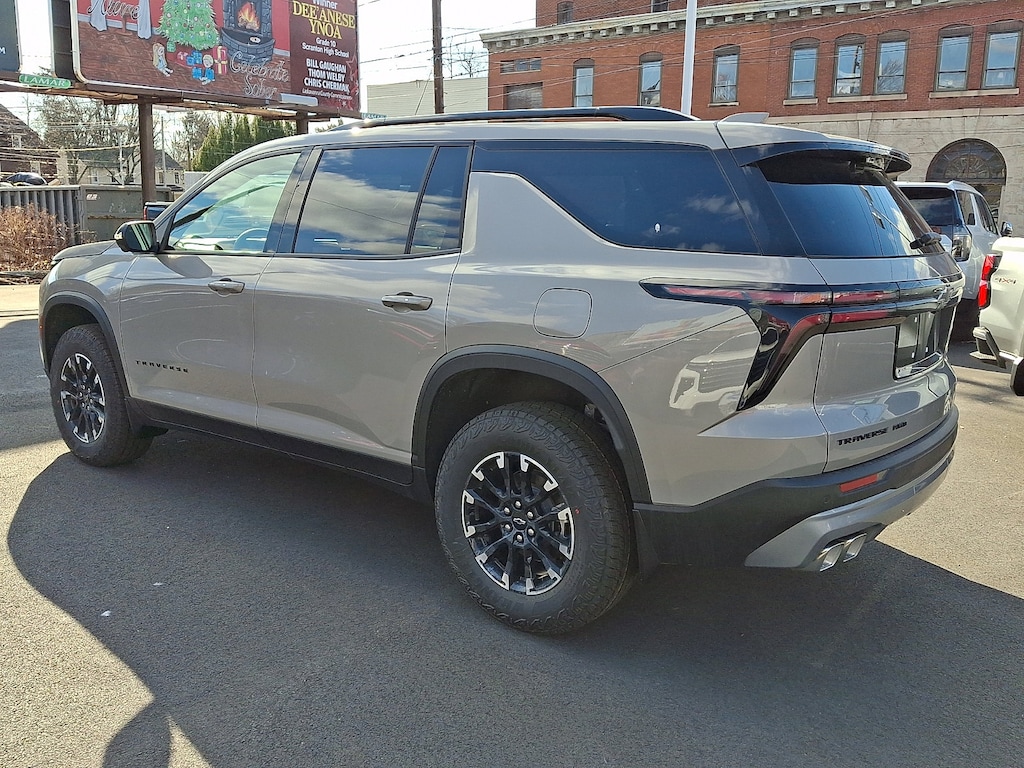 New 2026 Chevrolet Traverse AWD Z71 SUV