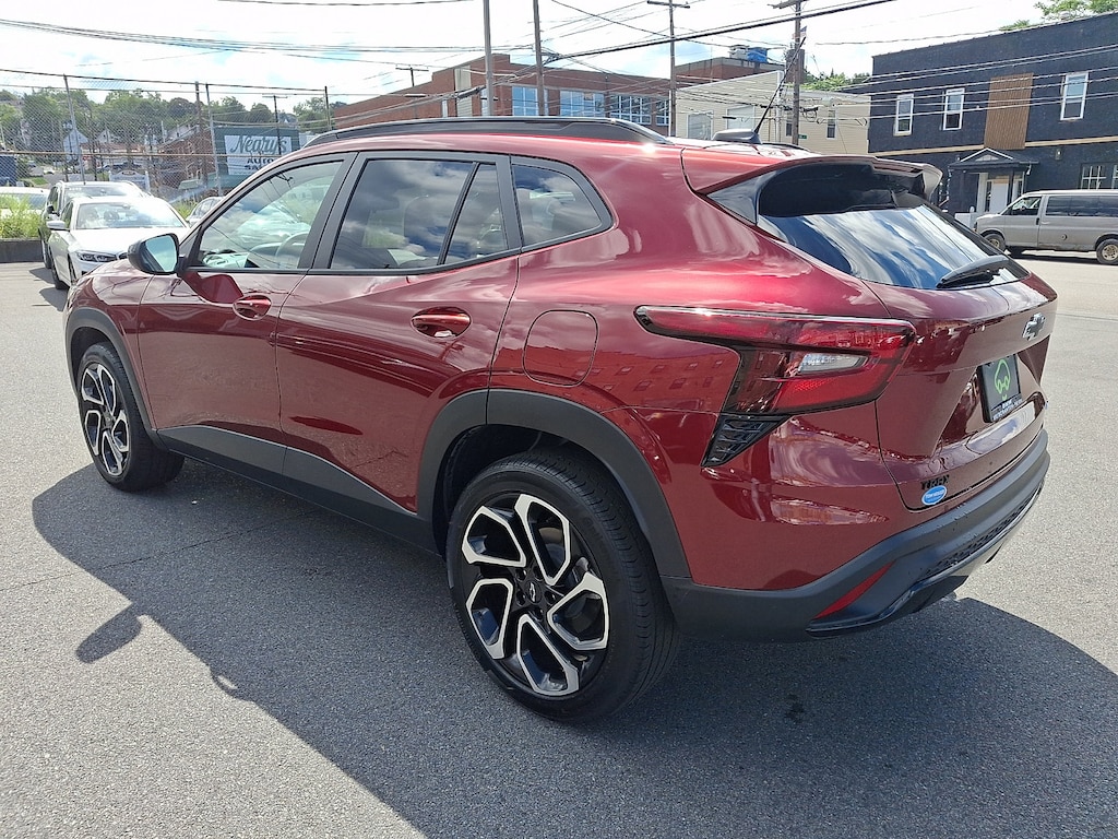 Used 2024 Chevrolet Trax 2RS Sport Utility