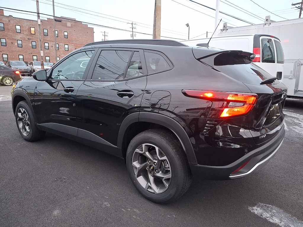 New 2026 Chevrolet Trax LT SUV