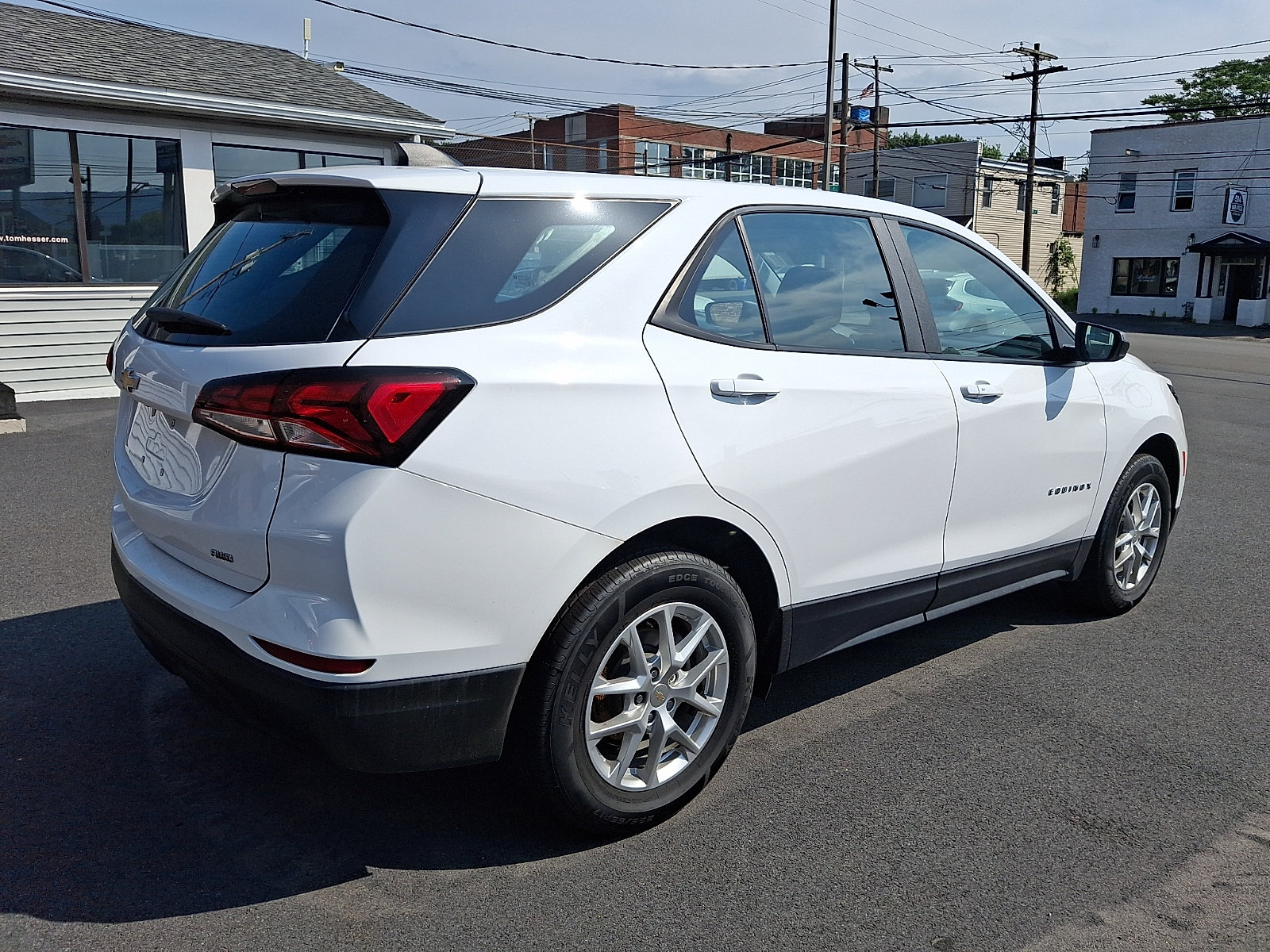 2024 Chevrolet Equinox LS - Photo 6