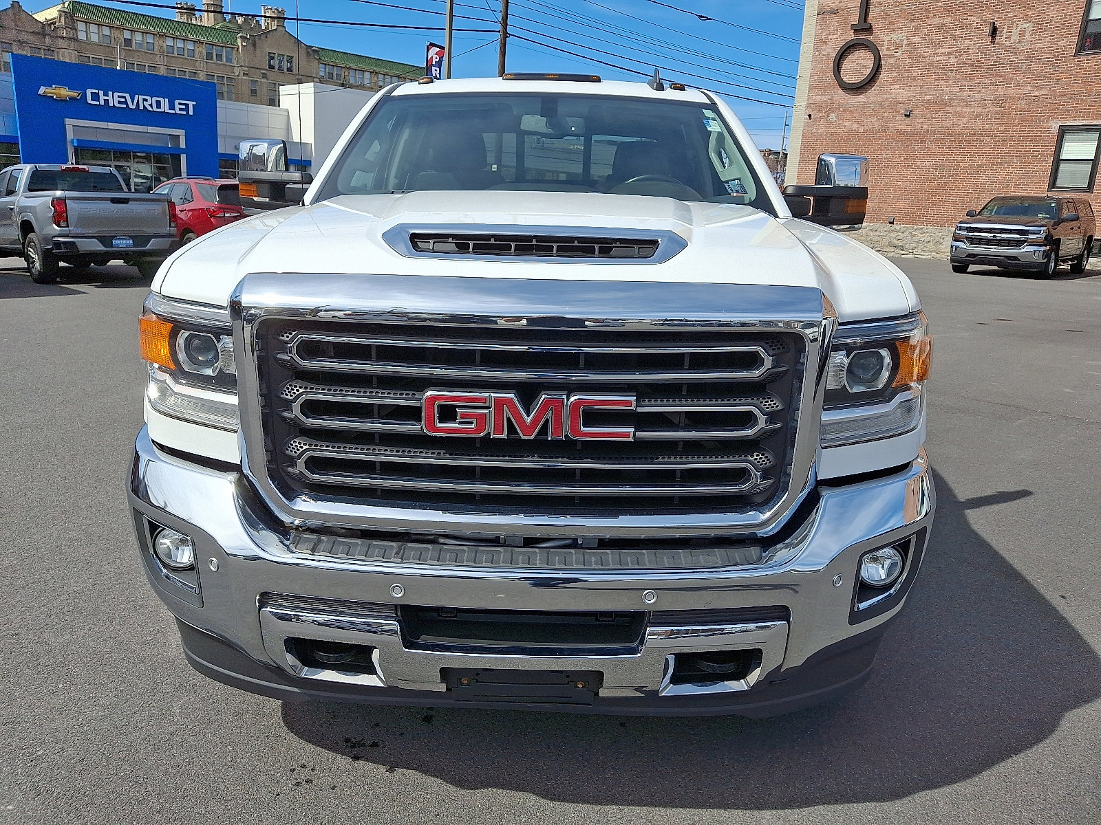 Used 2019 GMC Sierra 2500HD SLT with VIN 1GT12REY5KF238766 for sale in Scranton, PA