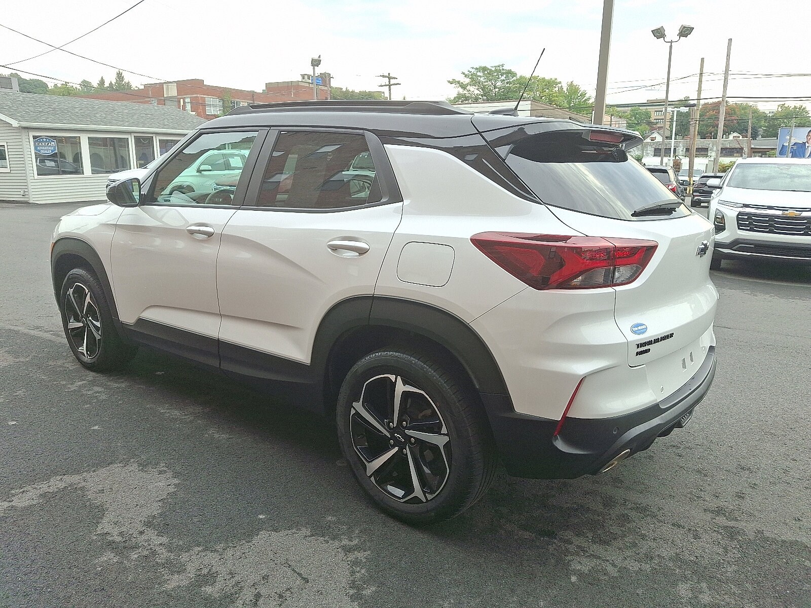 2022 Chevrolet Trailblazer RS photo 2