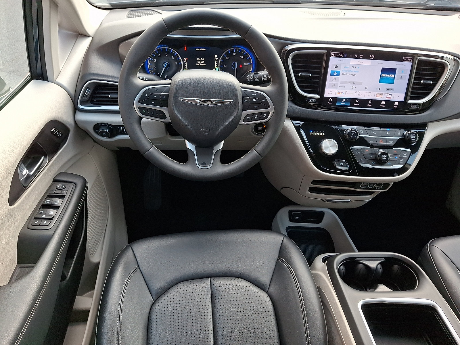 2024 Chrysler Pacifica Touring L - Photo 11