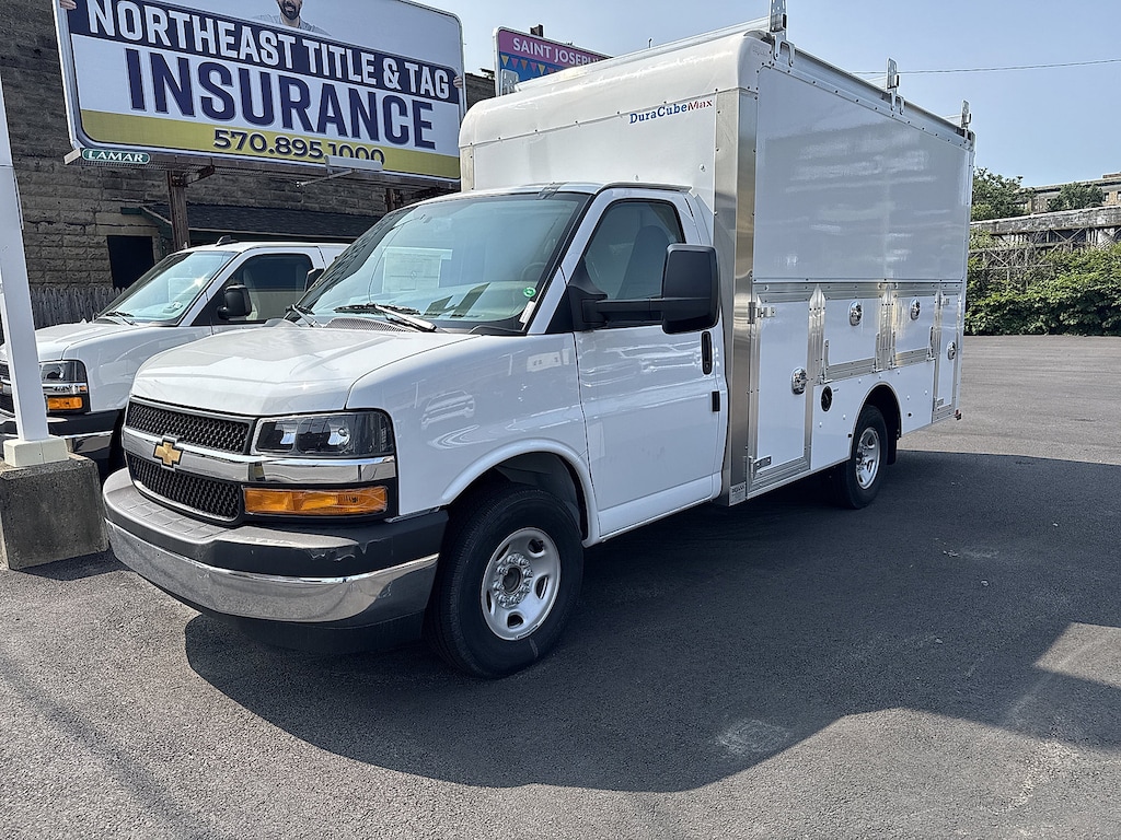 New 2026 Chevrolet Express Commercial Cutaway 1WT Cutaway Van