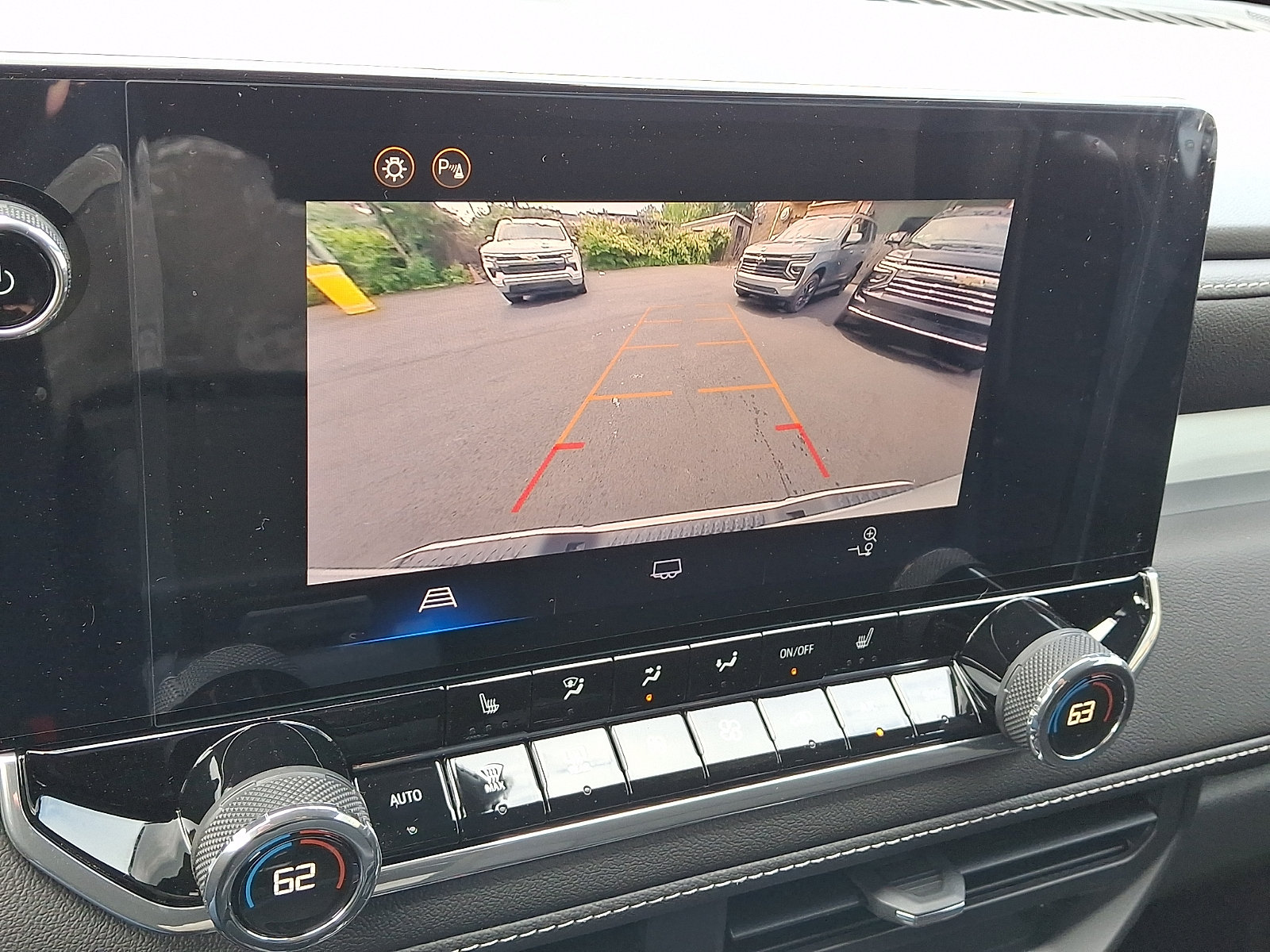 2026 Chevrolet Colorado LT - Photo 12
