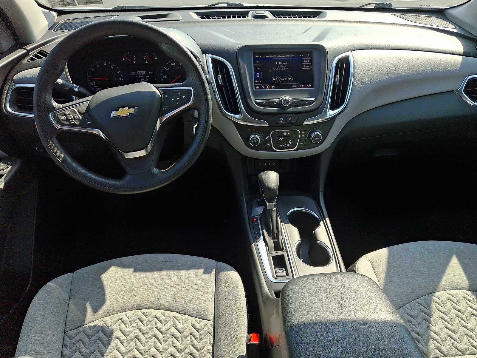 2024 Chevrolet Equinox LS - Photo 11