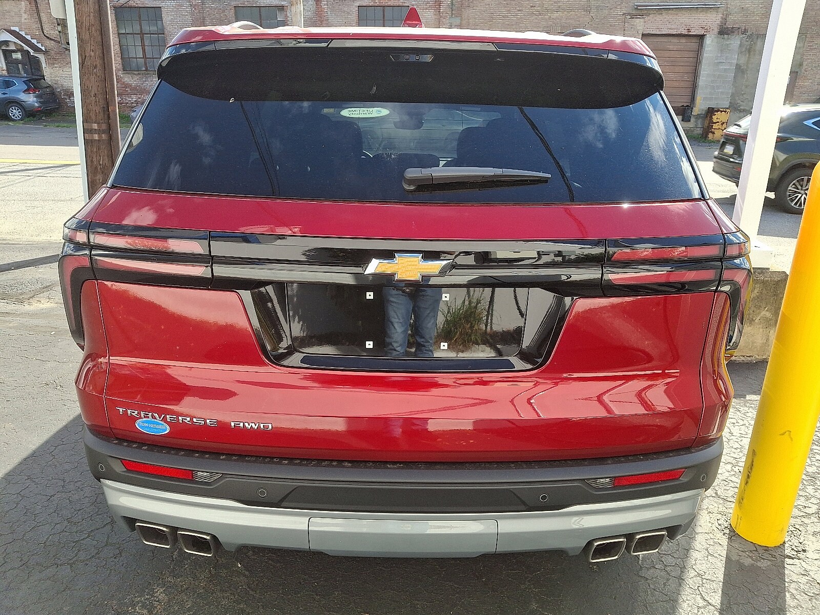 2026 Chevrolet Traverse photo 2