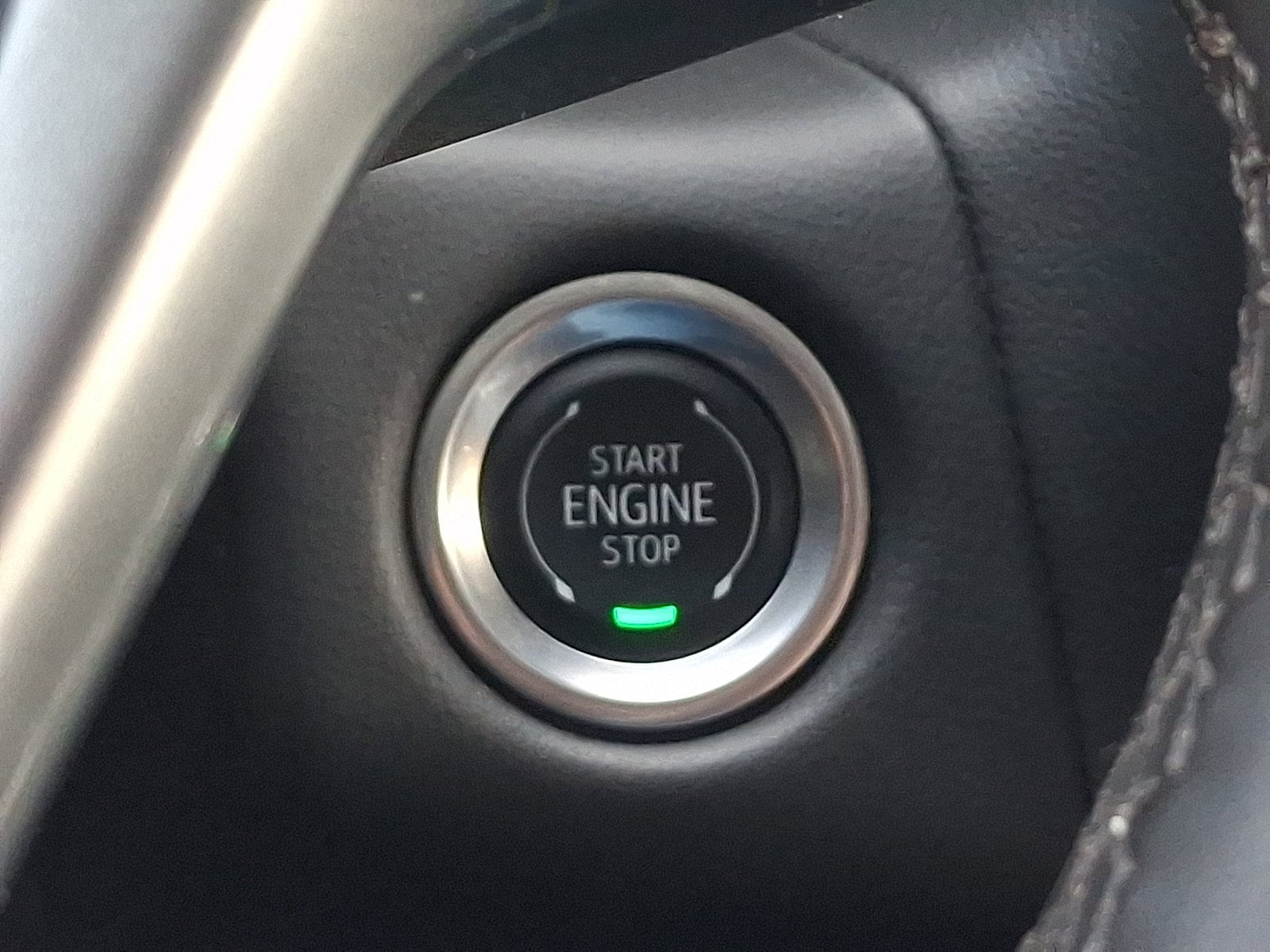 2024 Chevrolet Suburban LT - Photo 25