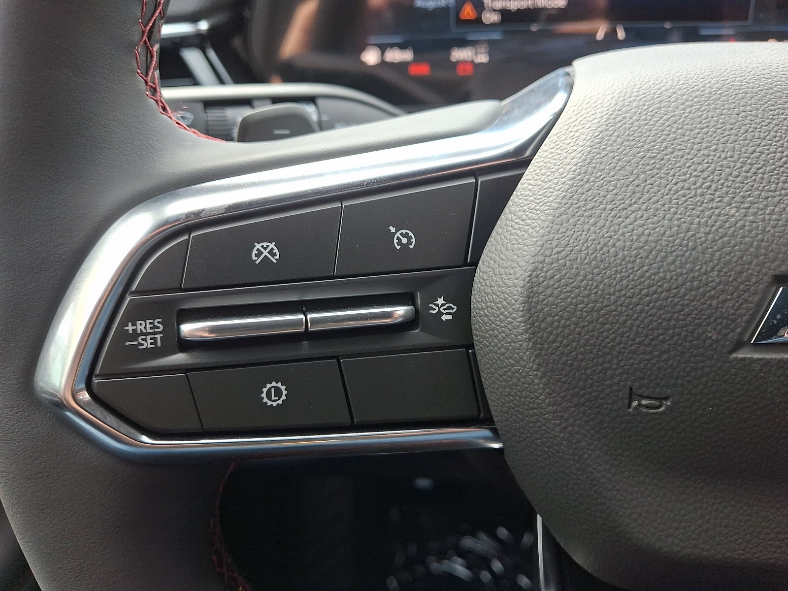 2026 Chevrolet Suburban RST - Photo 18