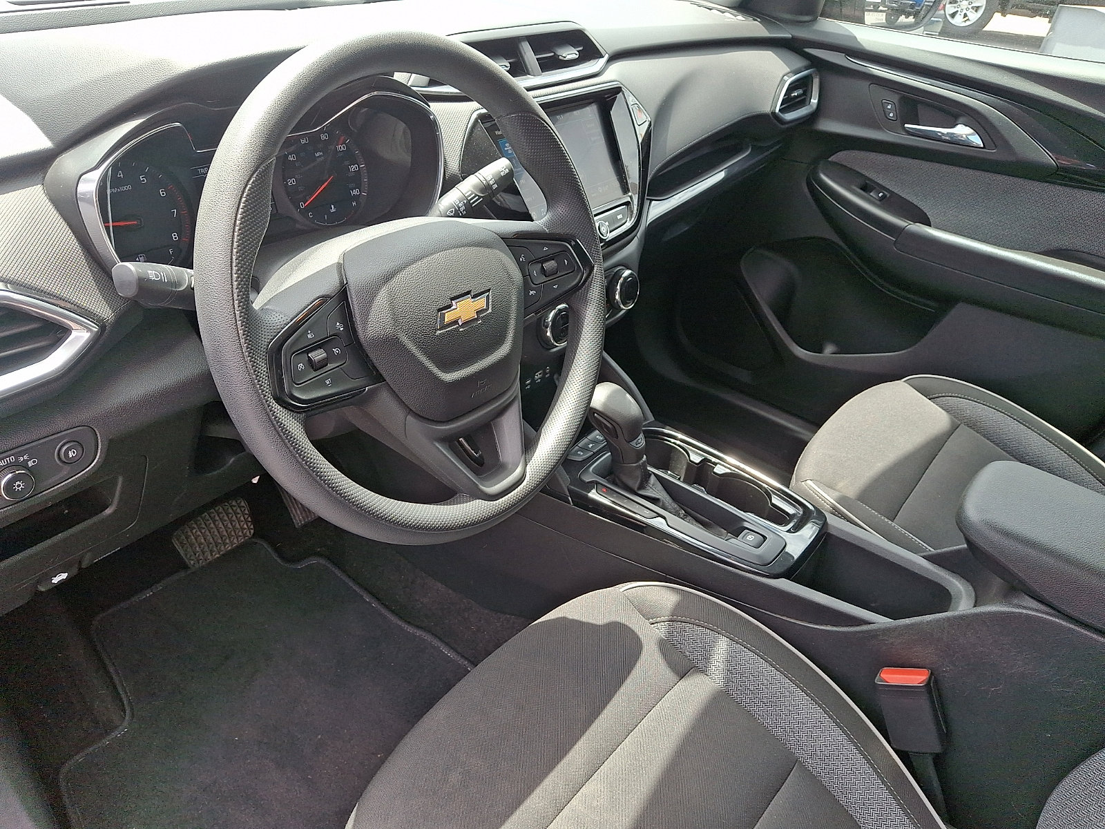2023 Chevrolet TrailBlazer LT - Photo 15
