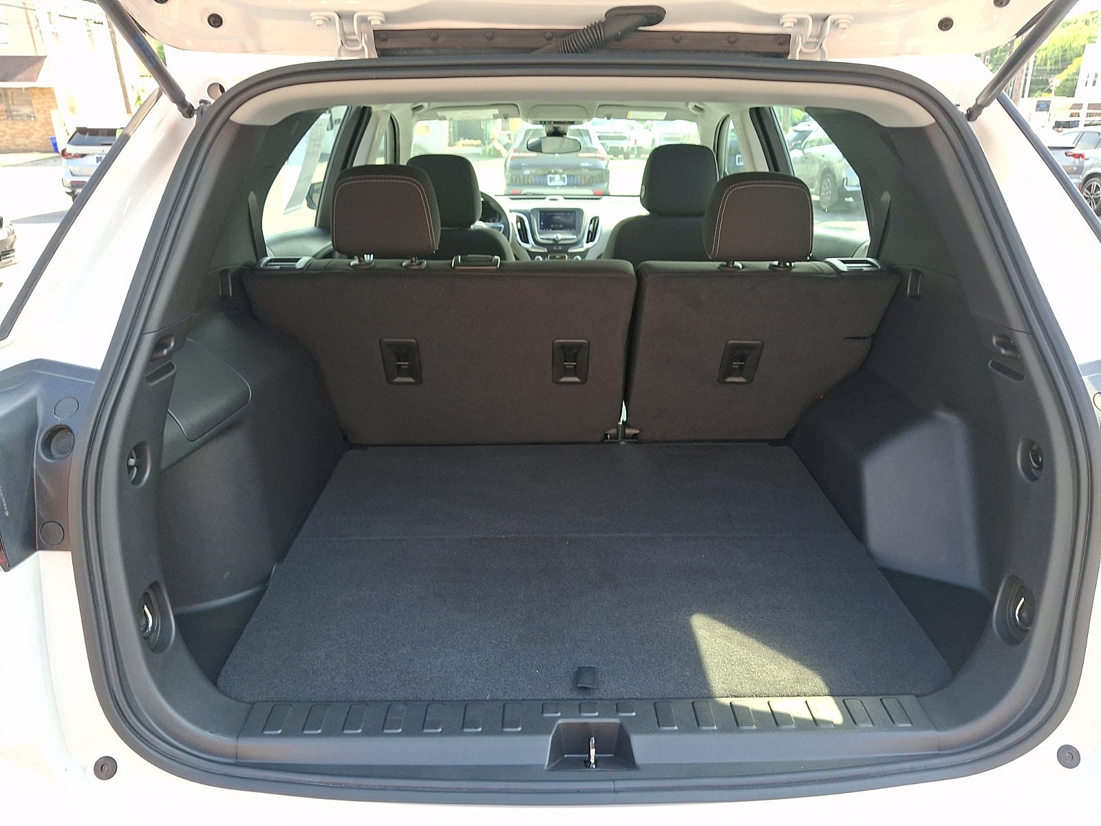 2024 Chevrolet Equinox LS - Photo 27