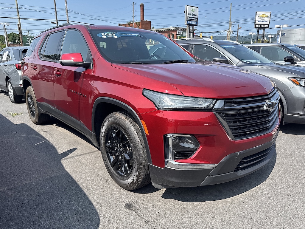 Used 2023 Chevrolet Traverse LT Cloth Sport Utility
