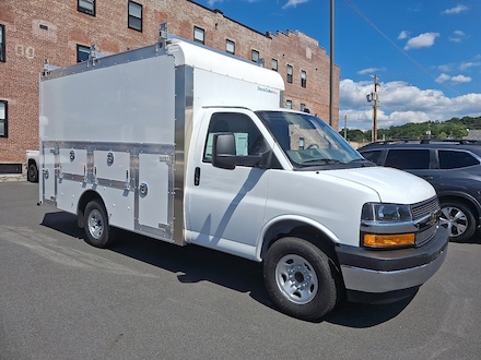 2025 Chevrolet Express Commercial Cutaway 1WT Cutaway Van