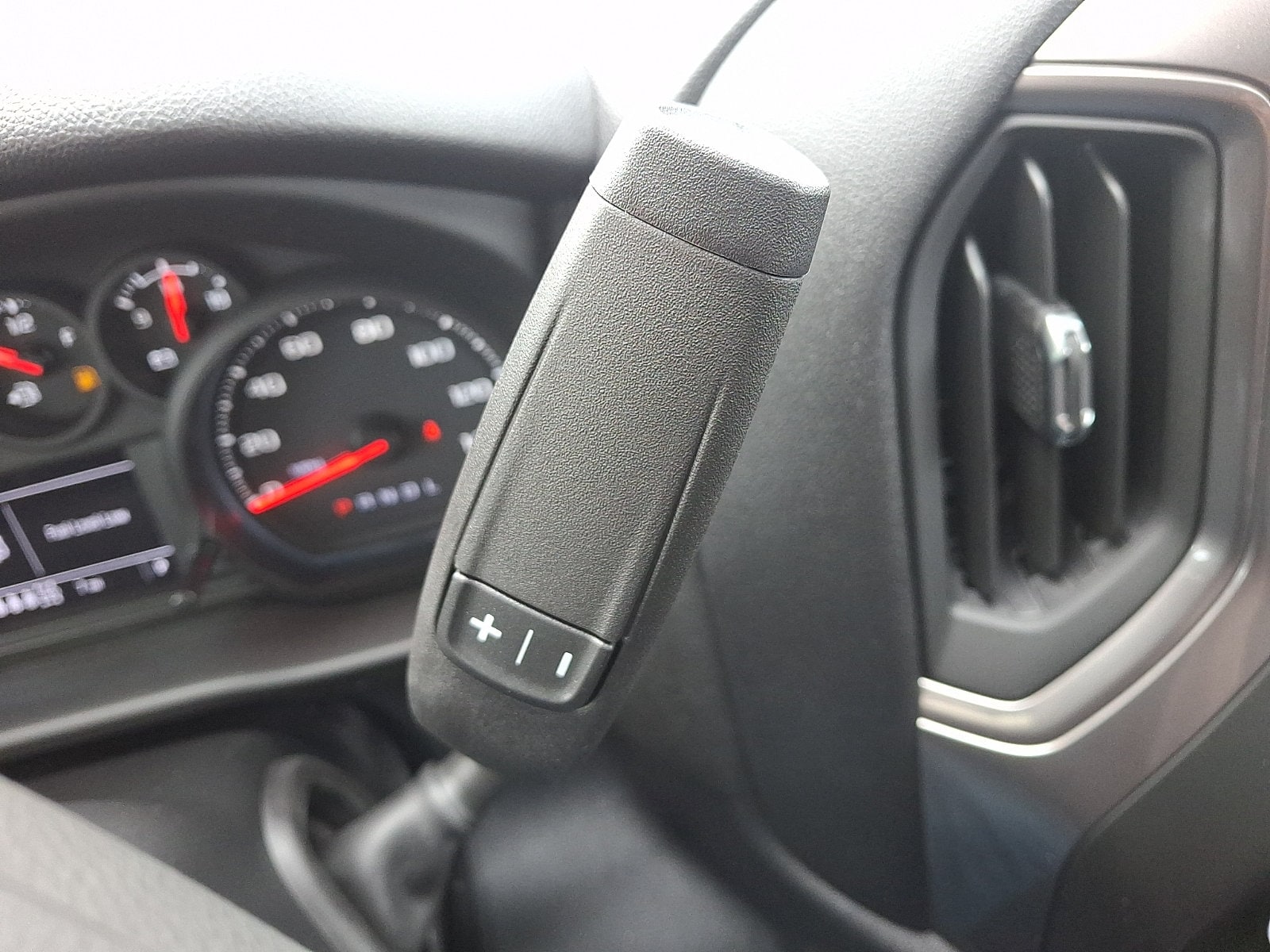 2026 Chevrolet Silverado 2500 HD Custom - Photo 9