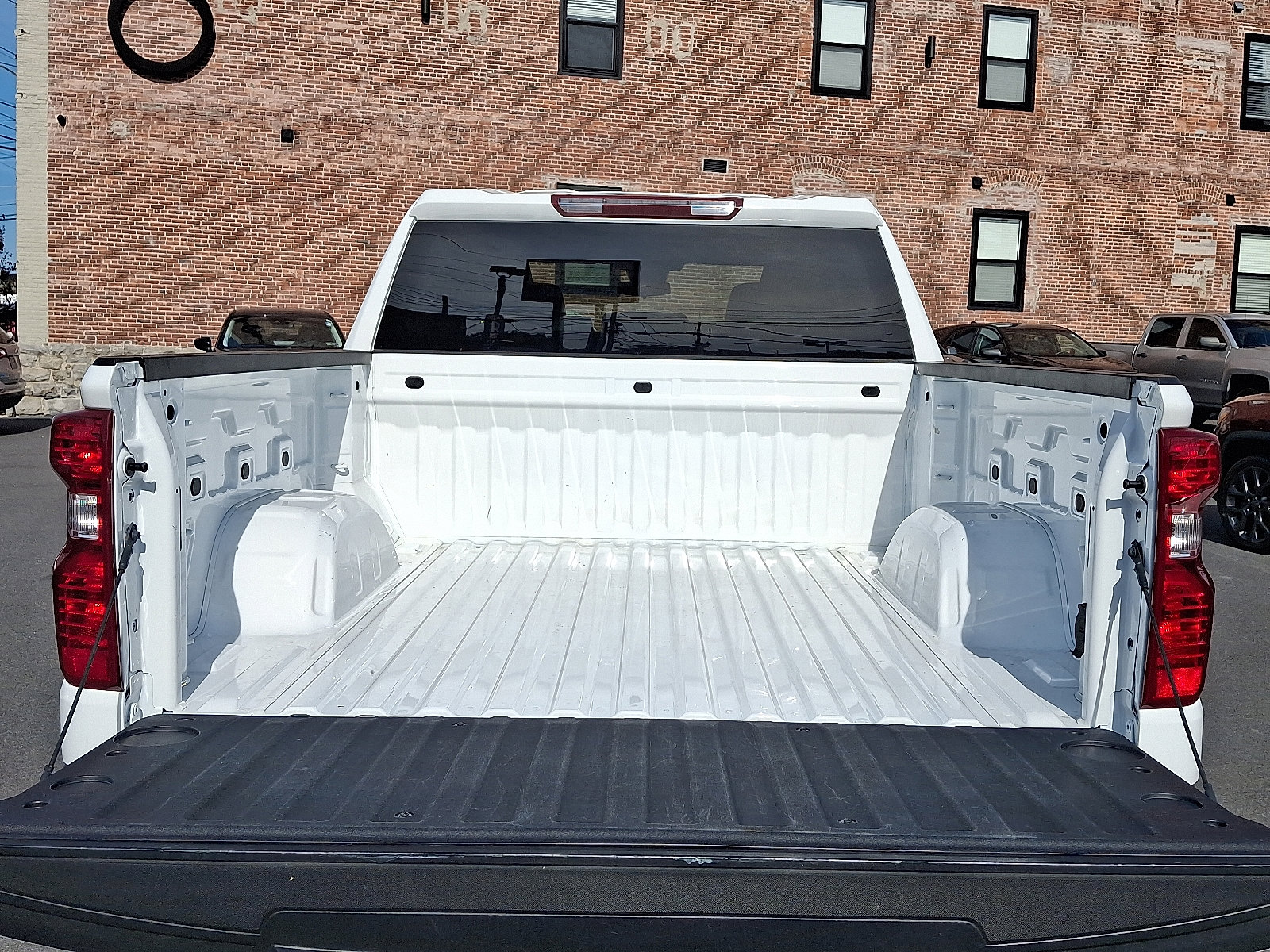2023 Chevrolet Silverado 1500 LT - Photo 28