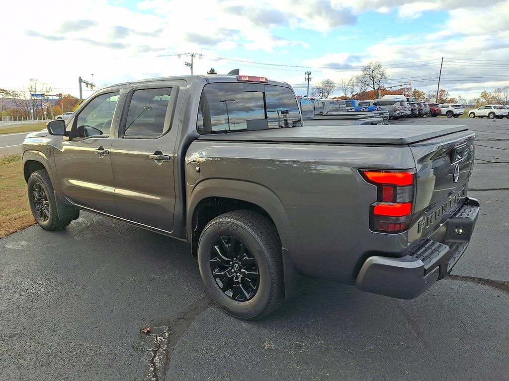 New 2026 Nissan Frontier SV Truck Crew Cab