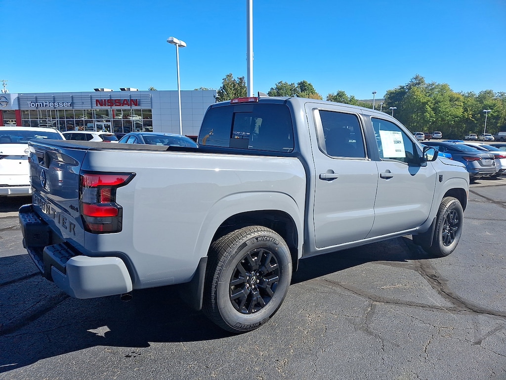 New 2026 Nissan Frontier SV Truck Crew Cab