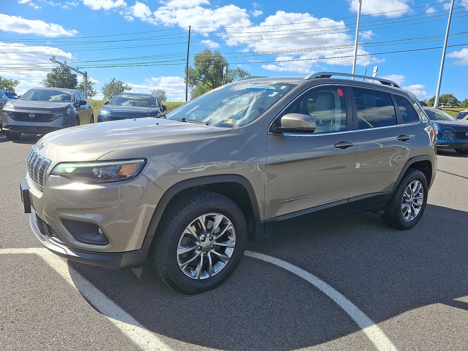 2020 Jeep Cherokee Latitude photo 2