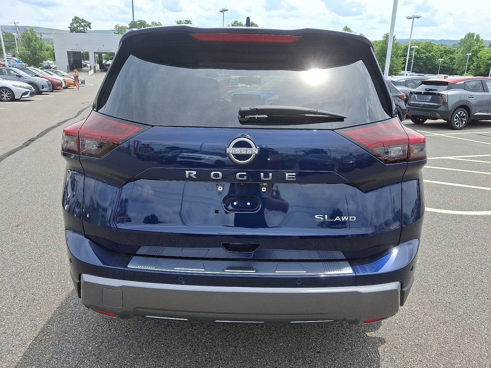 2024 Nissan Rogue SL - Photo 5