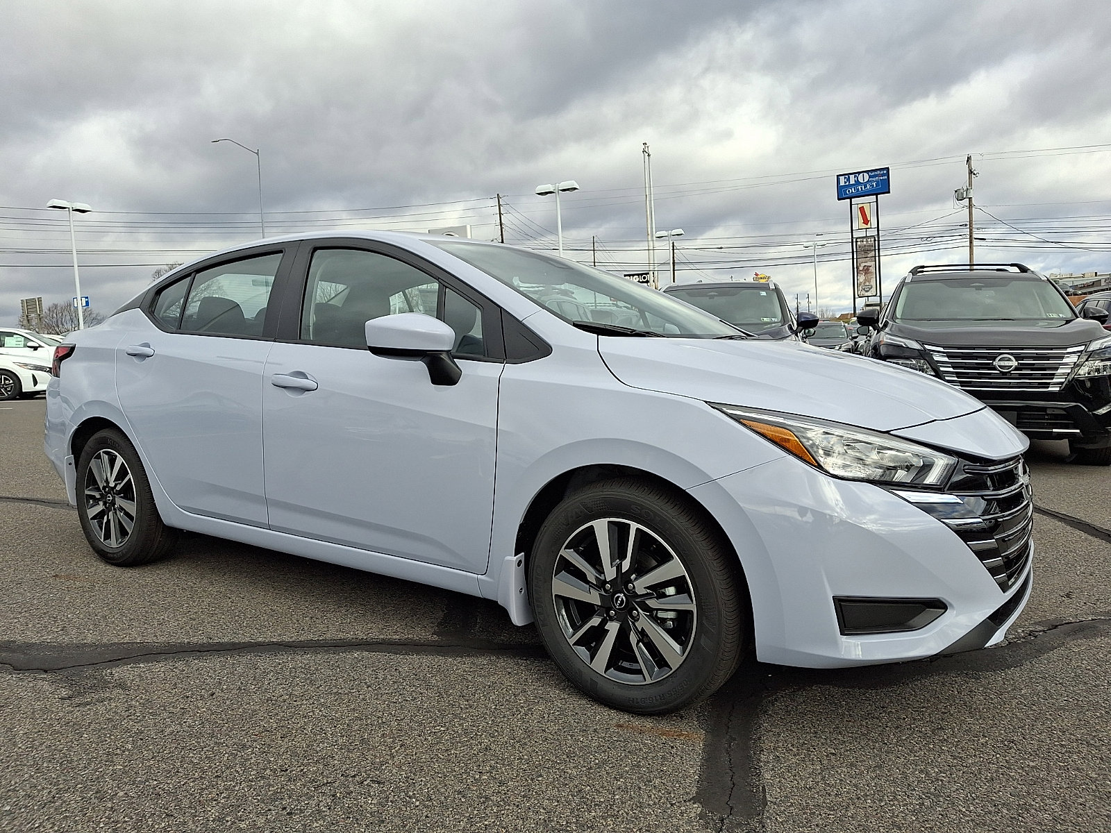 2025 Nissan Versa Sedan SV's photo