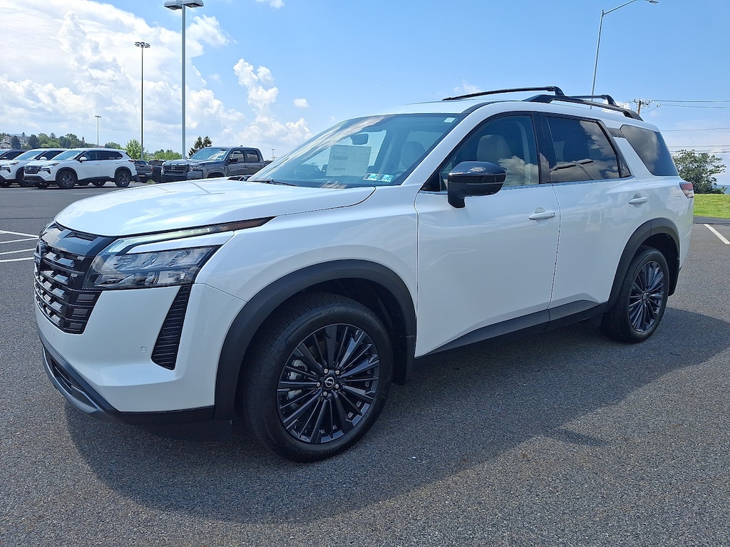 New 2026 Nissan Pathfinder SL SUV