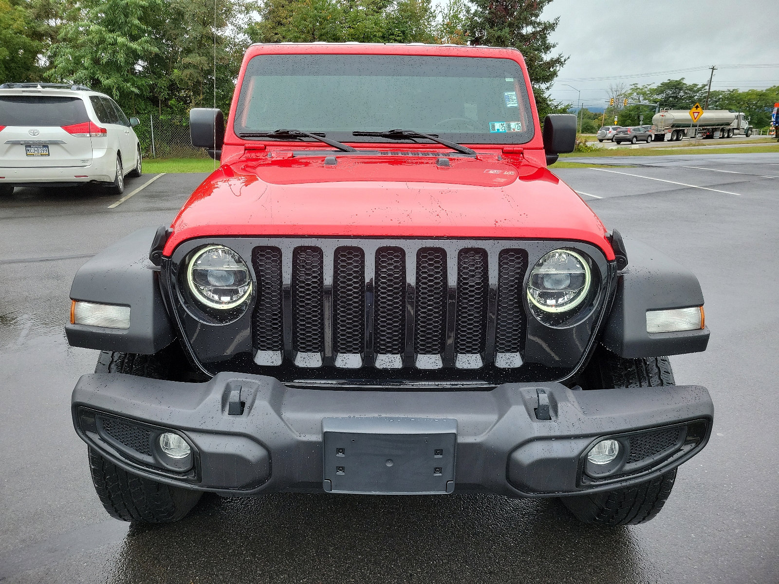 Used 2021 Jeep Wrangler Unlimited Willys with VIN 1C4HJXDG1MW665850 for sale in Dunmore, PA