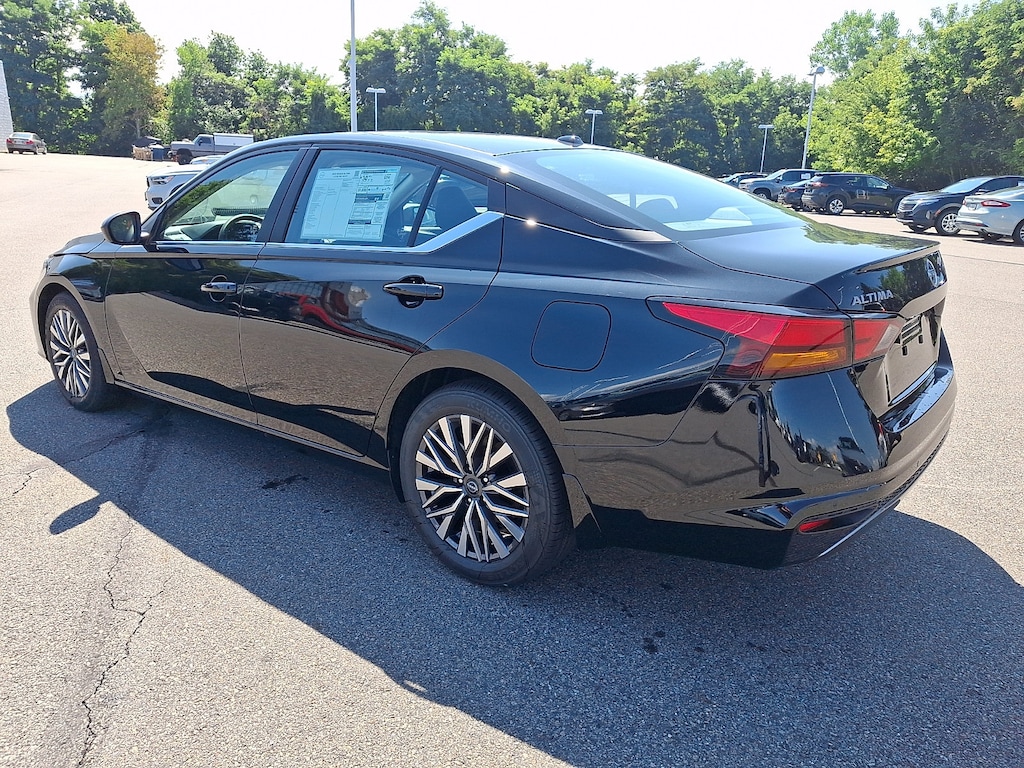 New 2026 Nissan Altima SV Sedan