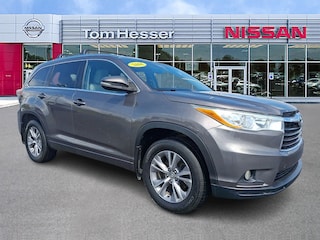 Used 2014 Toyota Highlander XLE V6 SUV For Sale in Scranton, PA