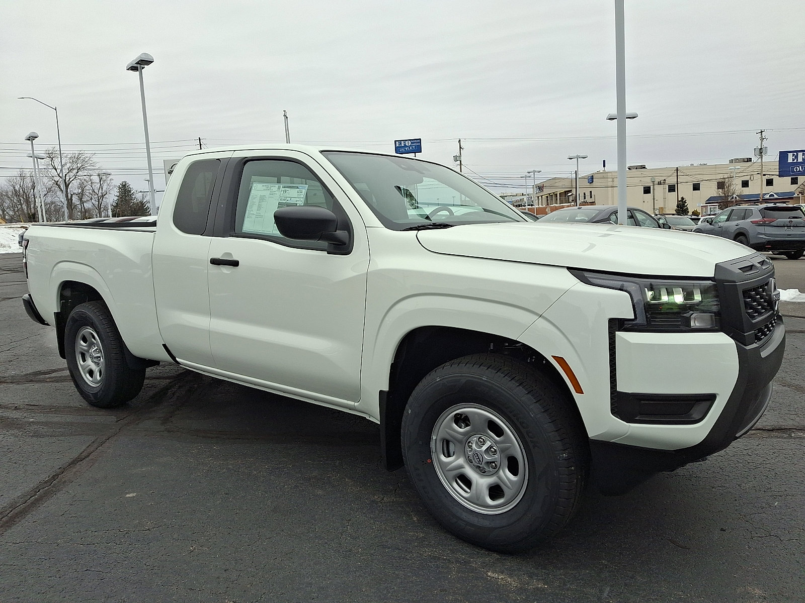 2026 Nissan Frontier S's photo