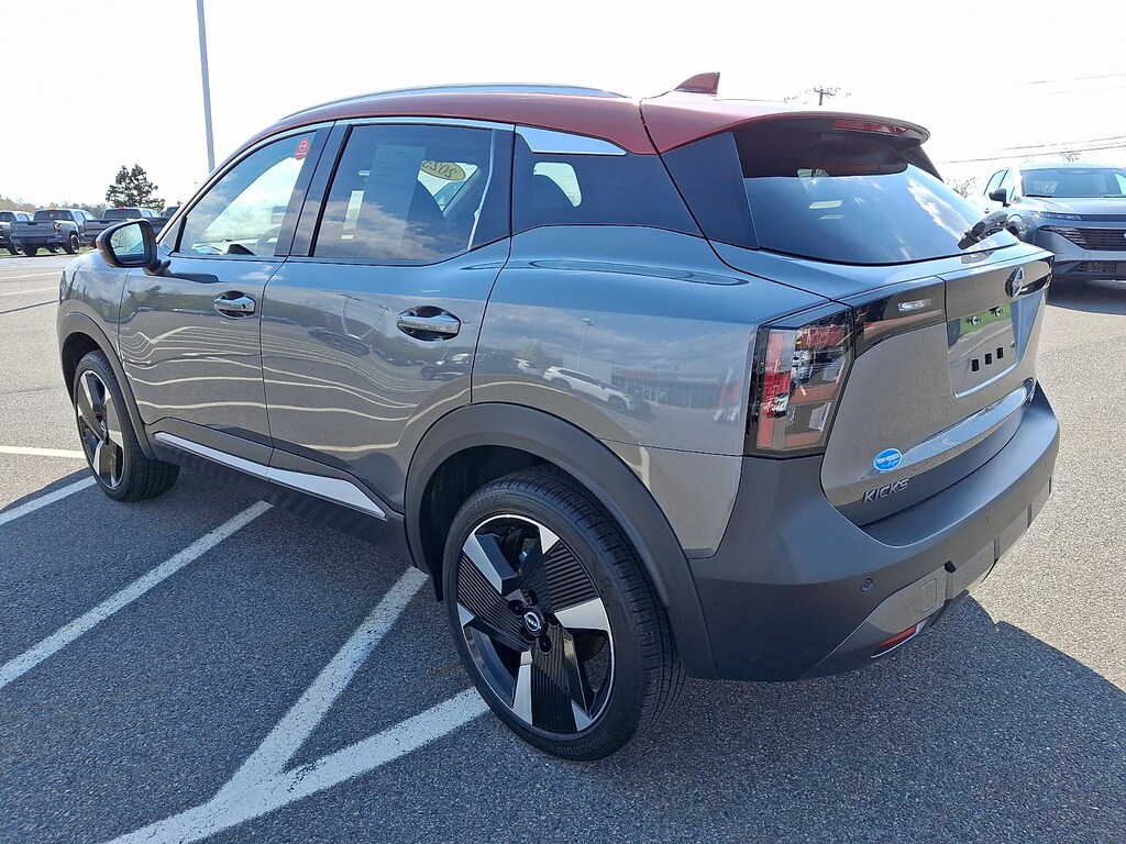 Certified 2025 Nissan Kicks SR SUV