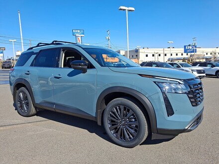 2026 Nissan Pathfinder SL SUV