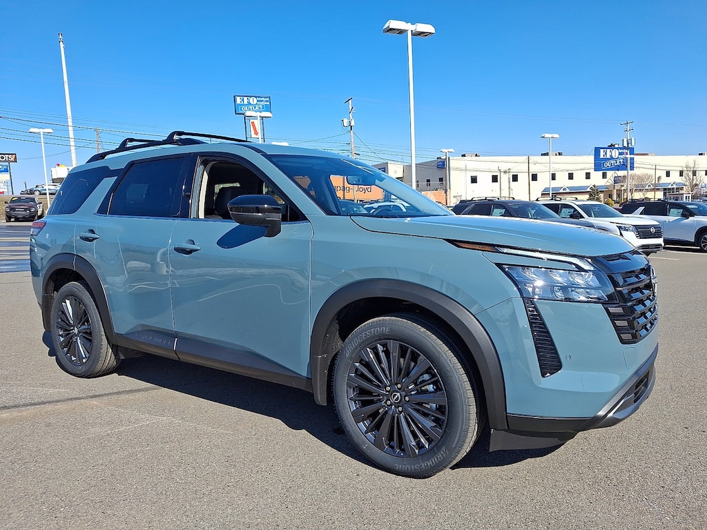 New 2026 Nissan Pathfinder SL SUV