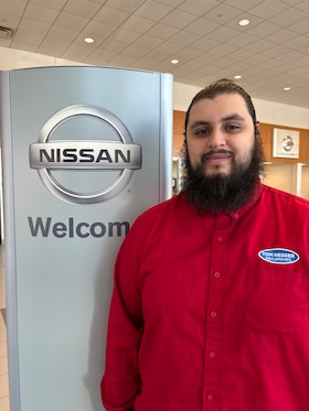 Staff member Lorenzo Franzese from ID_857df77b5dc4