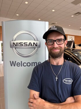 Staff member GERALD HART from ID_857df77b5dc4